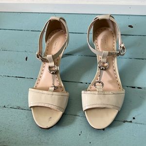 Vintage Coach Size9.5 Inez Horse-bit Y2K Ankle Strap open toe patent Kitten Heel